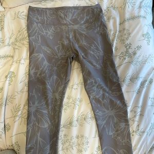 Fabletics Mid-Calf leggings